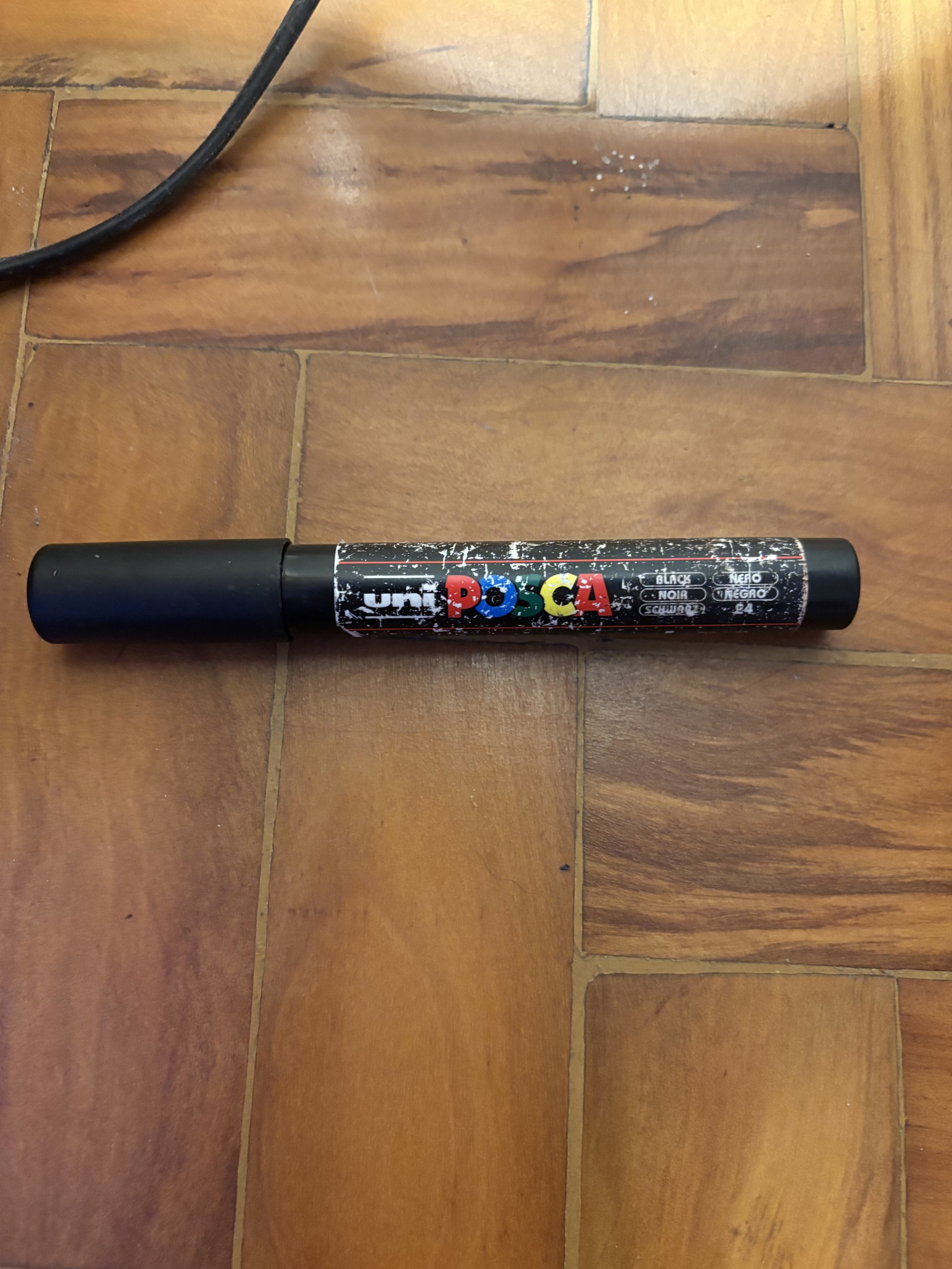 Caneta Marcadora Uni POSCA PC-5M – Preta | Seminova